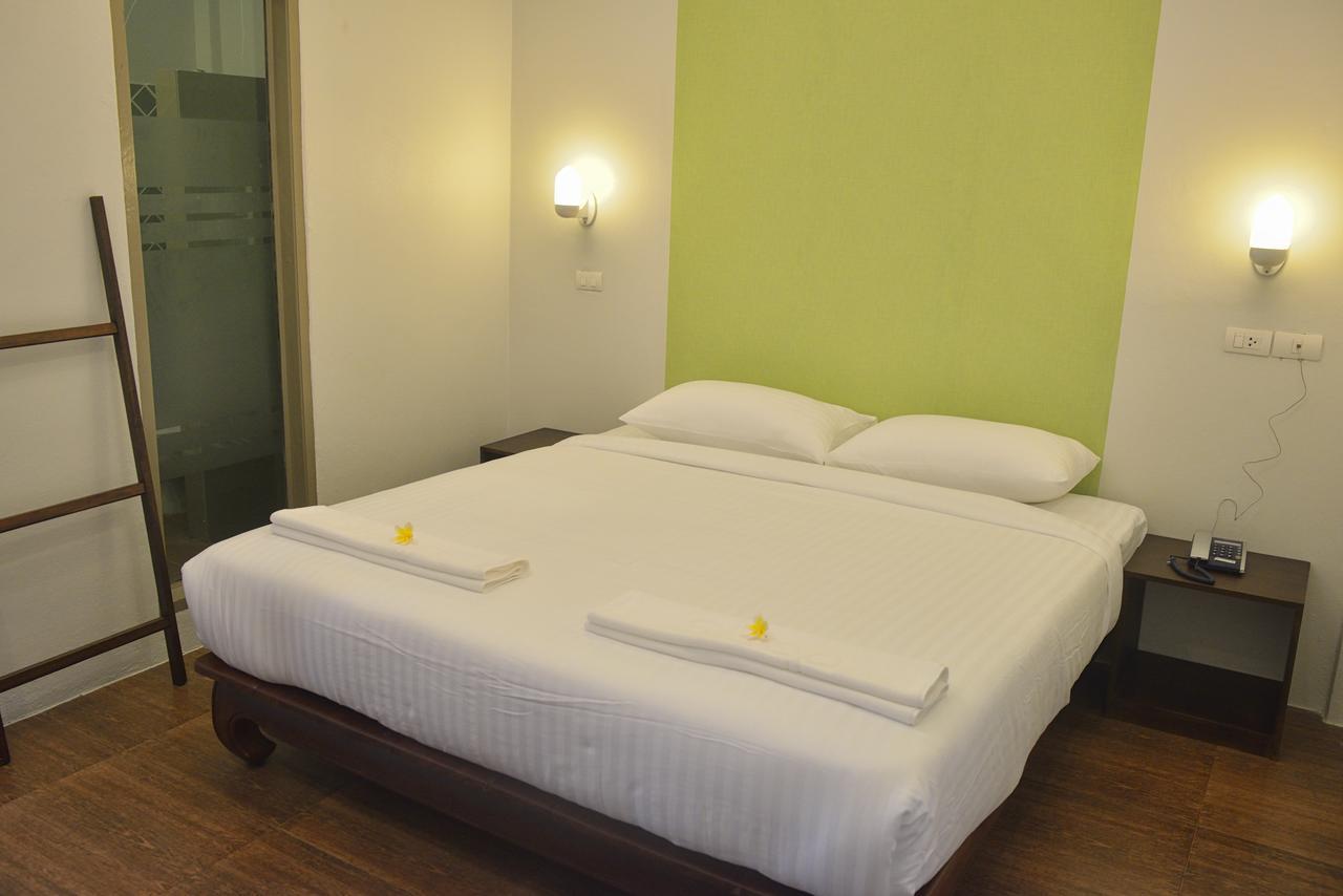 Sleep Hotel - Sha Certified Сурат Тхани Екстериор снимка